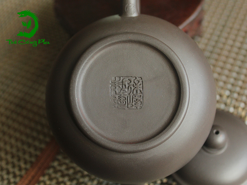 Ấm tử sa thủy bình hắc sa - ATS1217